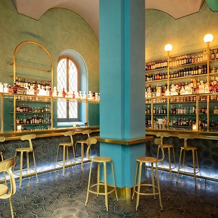 25hours Piazza San Paolino