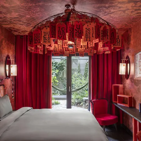 25hours Piazza San Paolino Hotel 4*