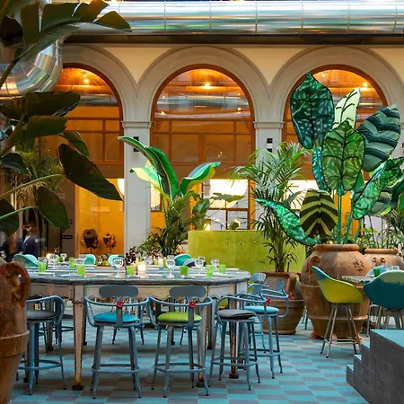 25hours Piazza San Paolino Hotel