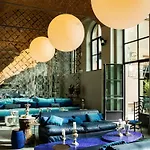 25hours Piazza San Paolino Hotel 4*