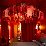 25hours Piazza San Paolino Hotel