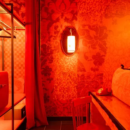 25hours Piazza San Paolino Hotel 4*