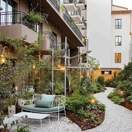 25hours Piazza San Paolino Hotel 4*