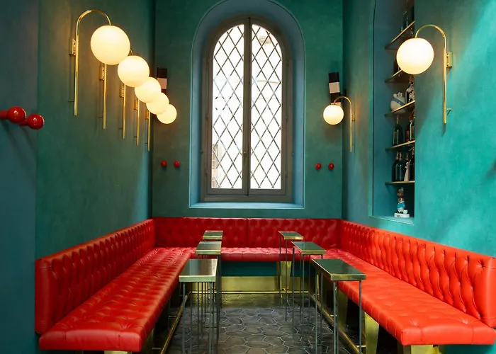 Hotel 25hours Piazza San Paolino 4*