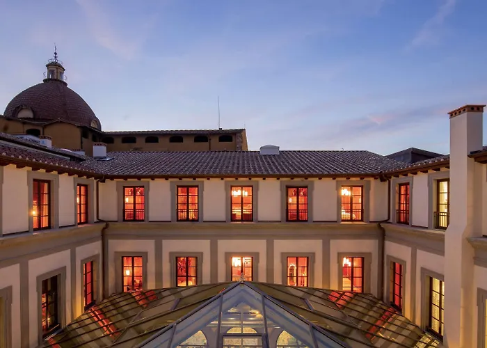 25hours Piazza San Paolino Hotel 4*