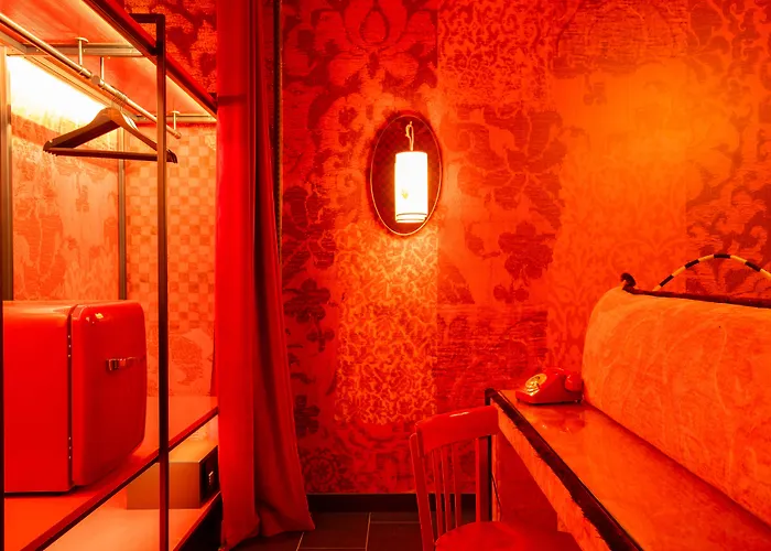 25hours Piazza San Paolino Hotel 4*