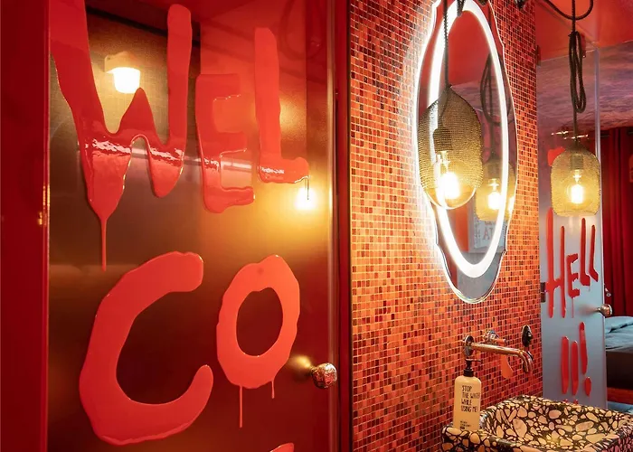 25hours Piazza San Paolino