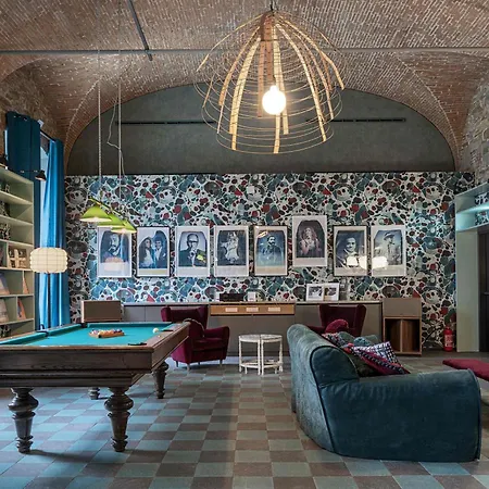 25hours Piazza San Paolino 4*